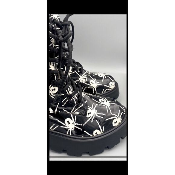 Betsy Johnson, Johnny combat boots lace up size 6  - Picture 2 of 12
